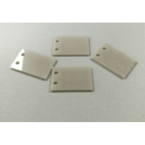 Substrato ceramico di nitruro di alluminio perforato con foro